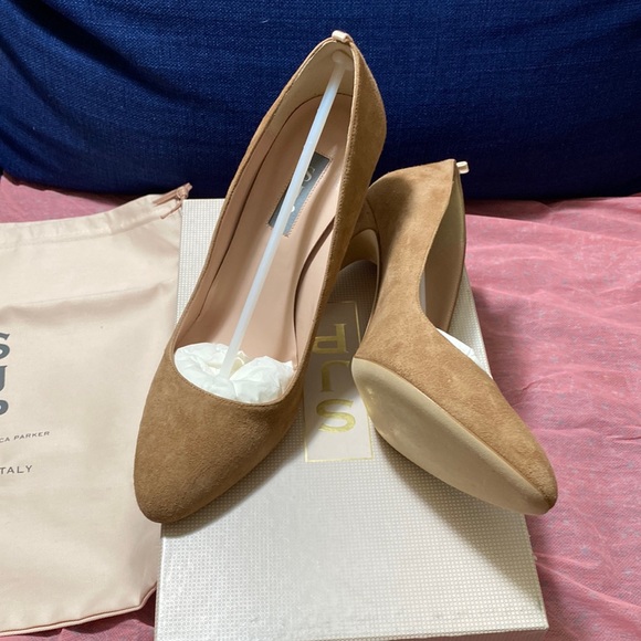 SJP by Sarah Jessica Parker Lady Pump brown suede - Picture 1 of 8